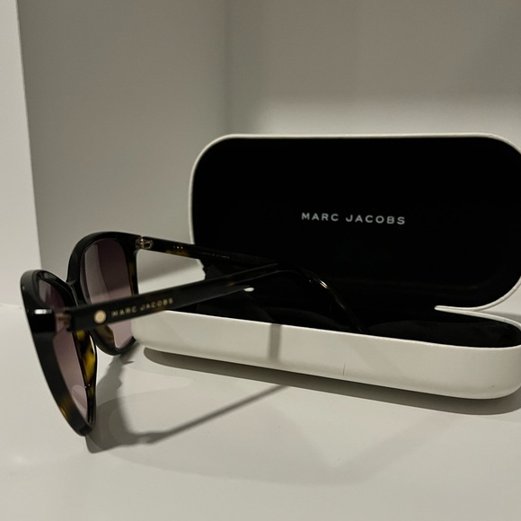 Marc Jacobs Cat Eye Sunglasses - Picture 3 of 7